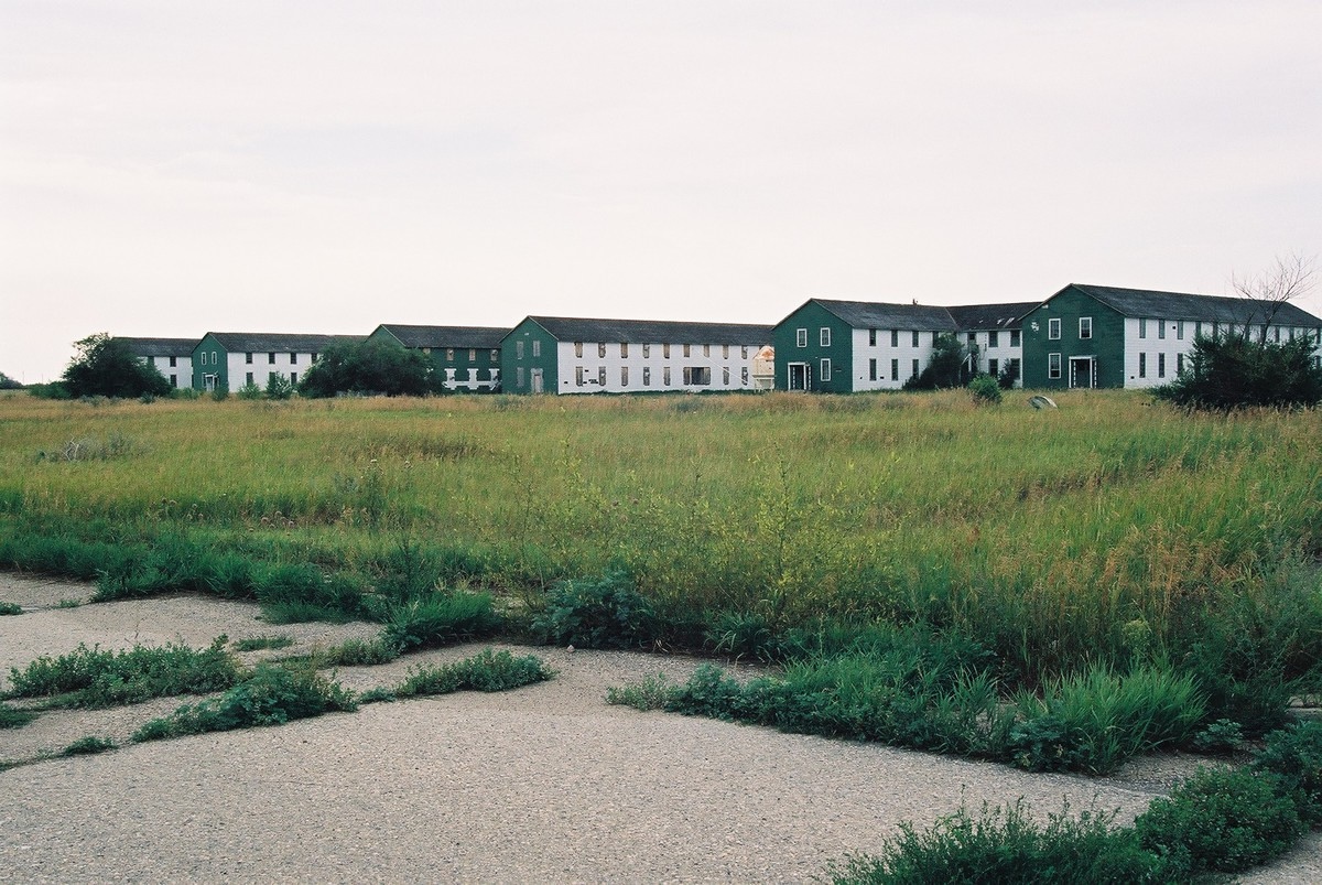 Barracks 1990s