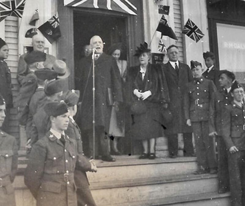 Train Tracks – Trade & Commerce